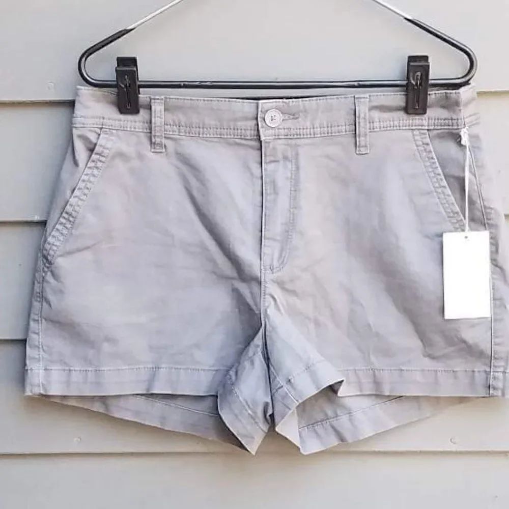 A New Day Gray Shorts NWT size 8